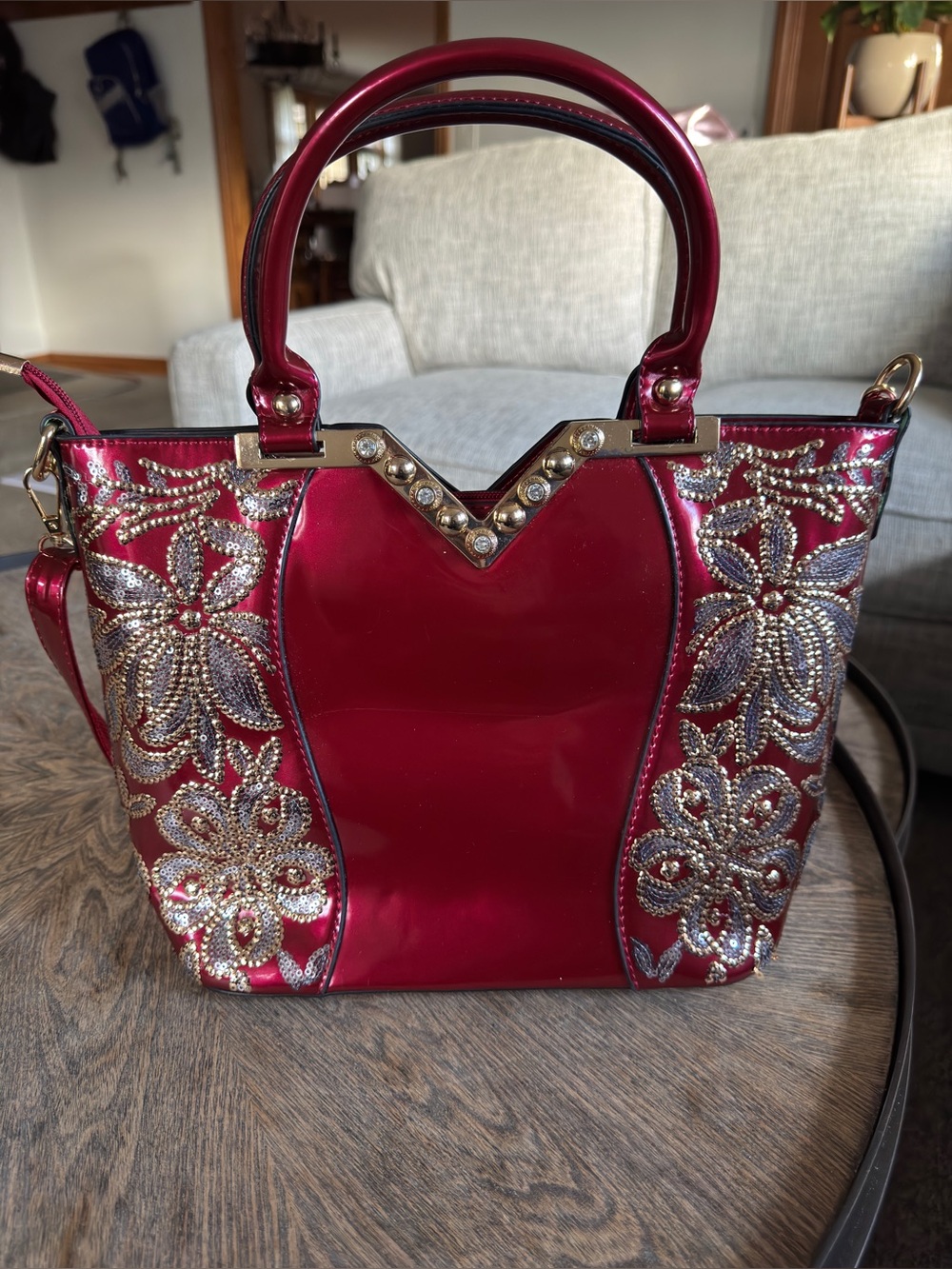 Cherry Red Faux Patent Sequin Floral Crossbody Y2K Vintage Glam Party Purse - Picture 2 of 12